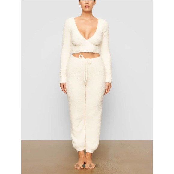 Skims Pants - Cozy kni jogger msrp $88